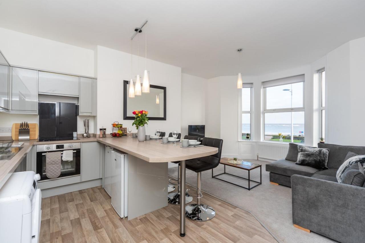 Sea Views Stunning 2 Bedroom Apartment # Lowestoft Exterior foto